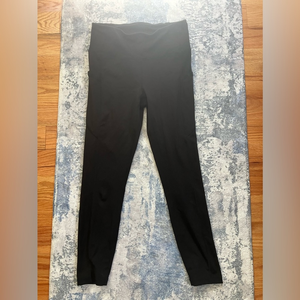 Black Reebok Workout Leggings w/ pockets